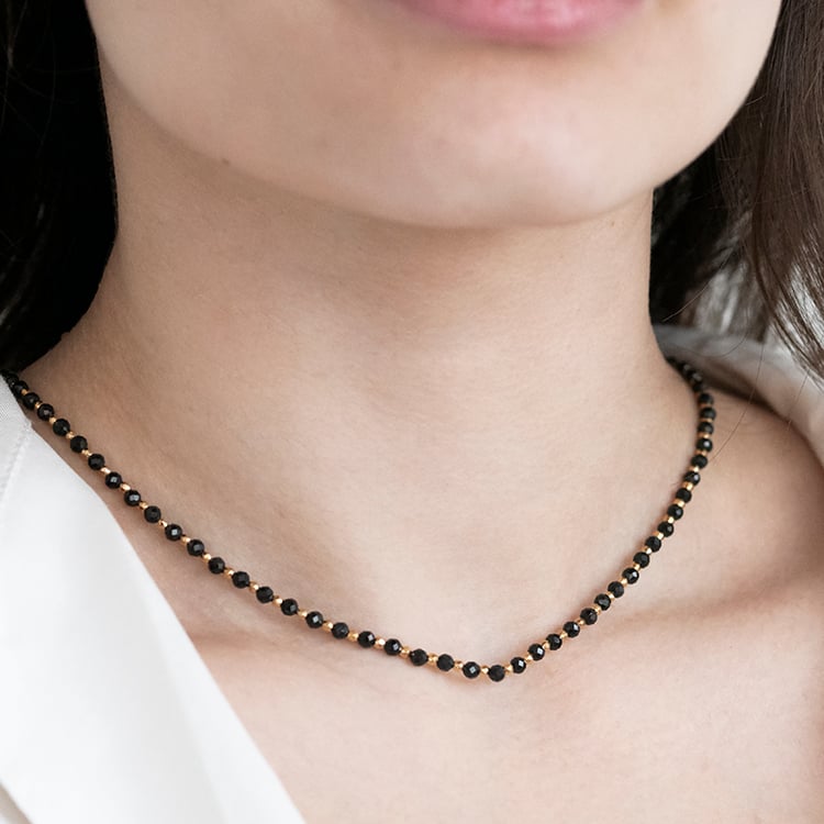 Strieborný pozlátený náhrdelník so spinelovými korálkami Kessie 115665