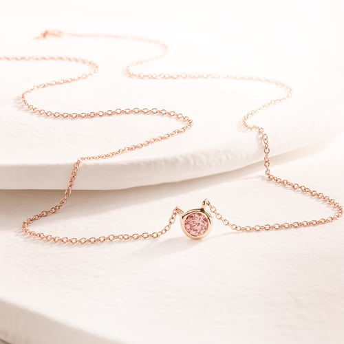 Bezel náhrdelník s IGI certifikovaným lab-grown ružovým diamantom Hadley