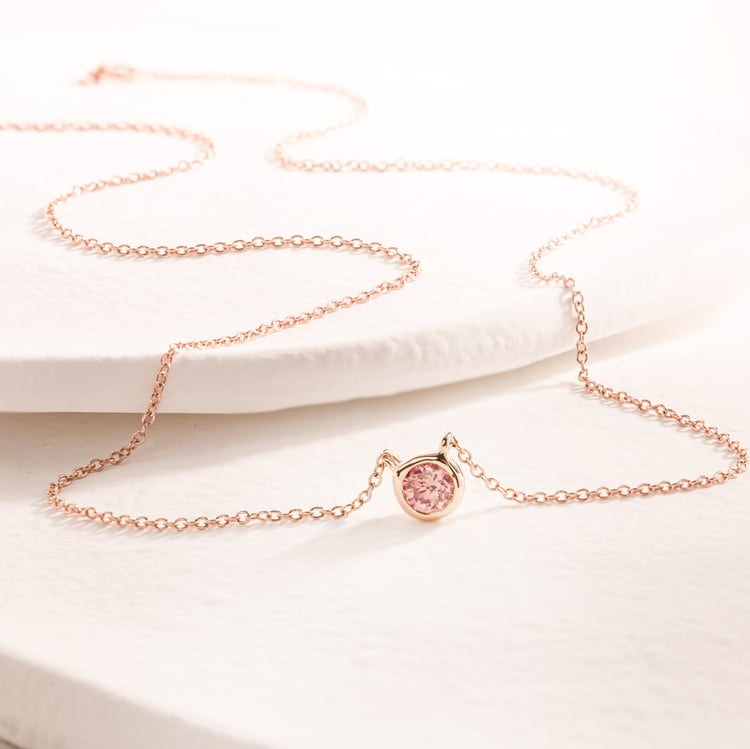 Bezel náhrdelník s IGI certifikovaným lab-grown ružovým diamantom Hadley 164818