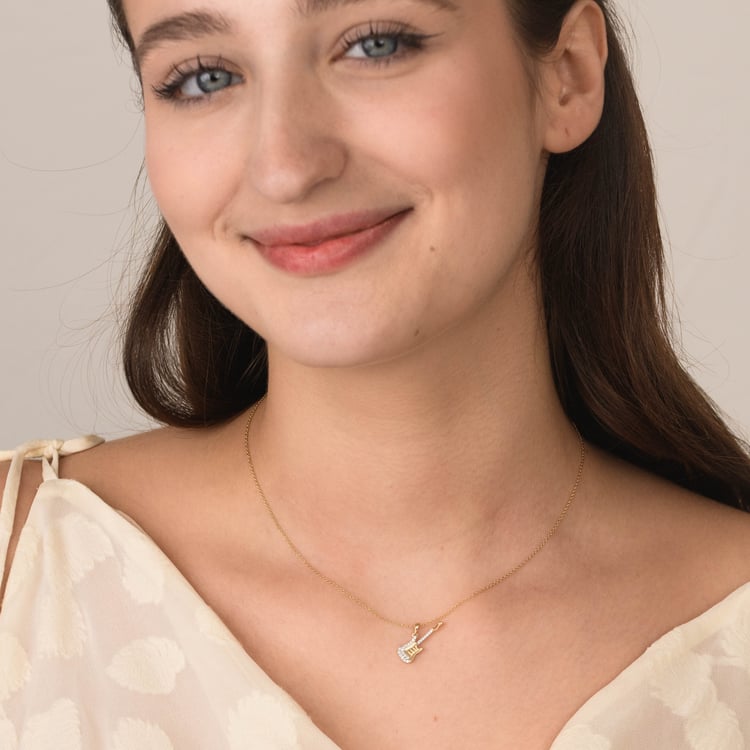 Zlatý prívesok s lab-grown diamantom v tvare gitary 165692