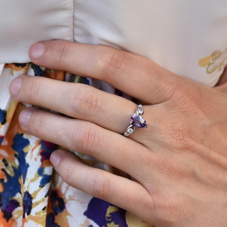 Alexandritový prsteň zo striebra 32587