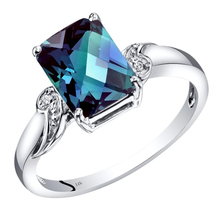 Zlatý prsteň s alexandritom a diamantmi