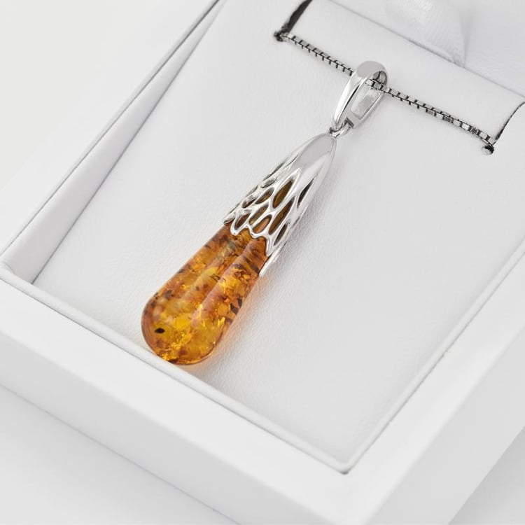 Prívesok s jantárom 27948