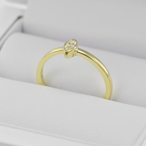 Zlatý prsteň s marquise GIA certifikovaným diamantom Riawa