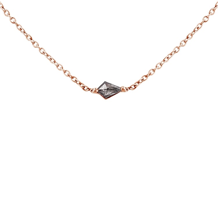 Náhrdelník s kite salt and pepper diamantom Momu 126495