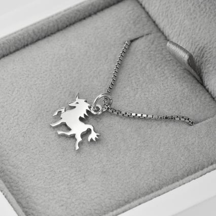 Strieborný prívesok jednorožec Unicorn