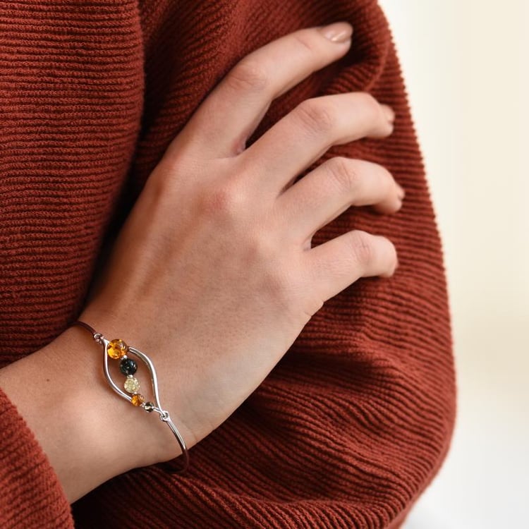 Strieborný jantárový náramok 50977