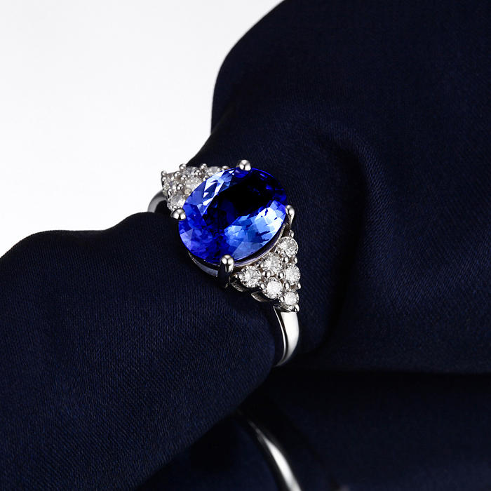 Zlatý prsteň s Tanzanitom Cahill 5652