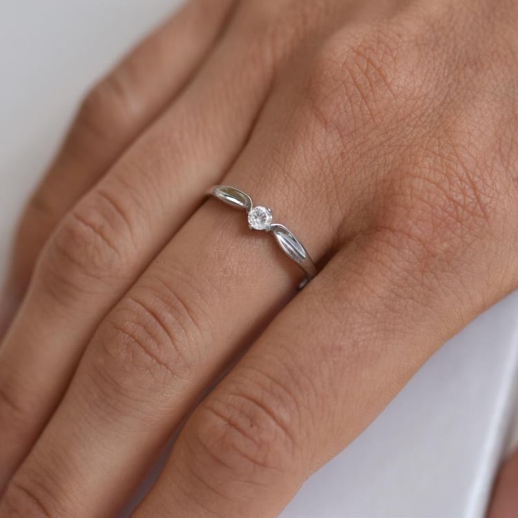 Zásnubný zlatý prsteň 75554