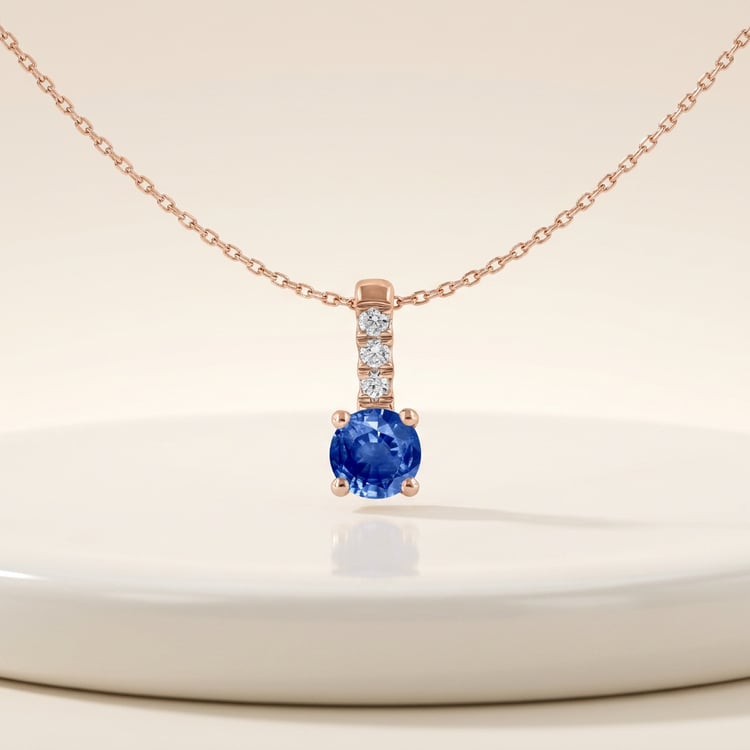 Romantický přívěsek s modrým safírem a lab-grown diamanty Dai 171104