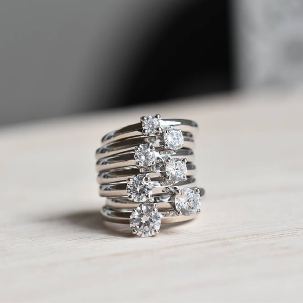 Prstene s diamantmi