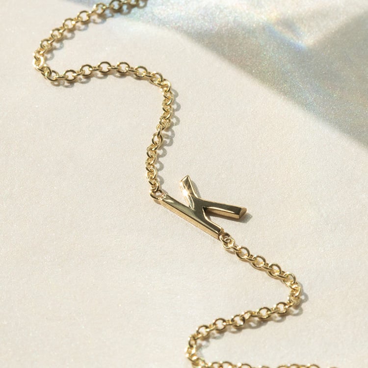 Náhrdelník s písmenom vašej voľby Lupe 138937