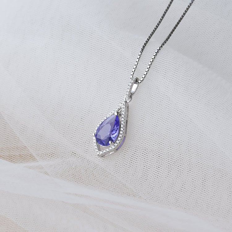Strieborný prívesok s tanzanitom 67575