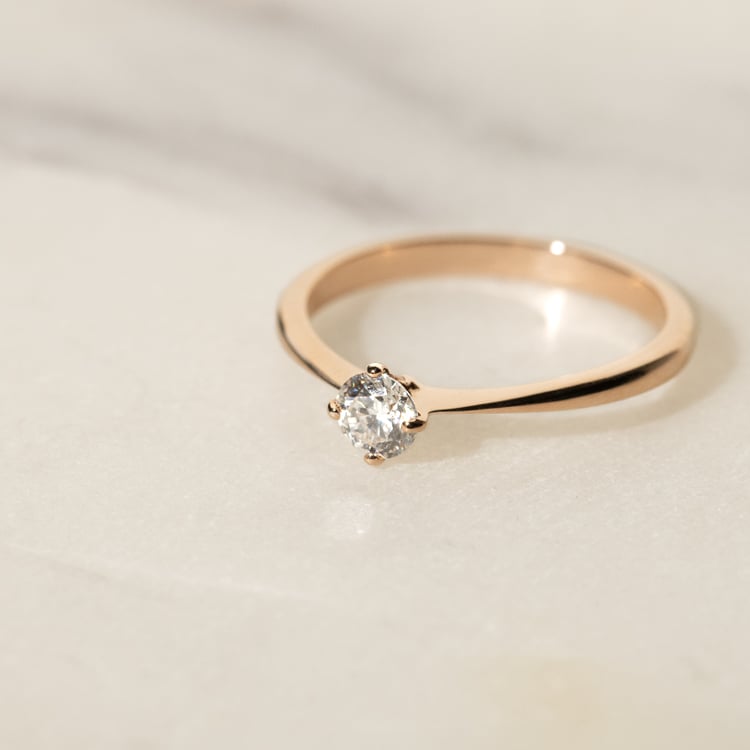 Zásnubný prsteň s moissanitom Carrey 137139