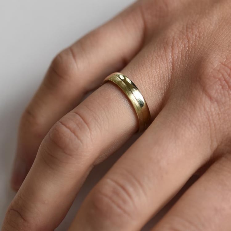 Zlatý svadobný prsteň 24979