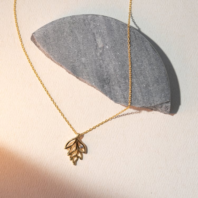 Strieborný pozlátený prívesok so zirkónom Idalah 101470