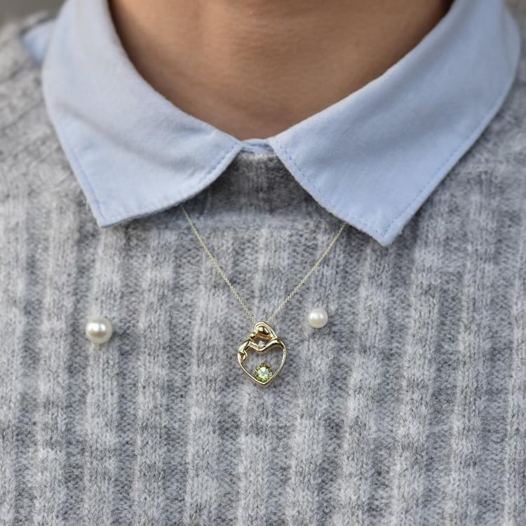 Zlatý prívesok matka a dieťa 27010