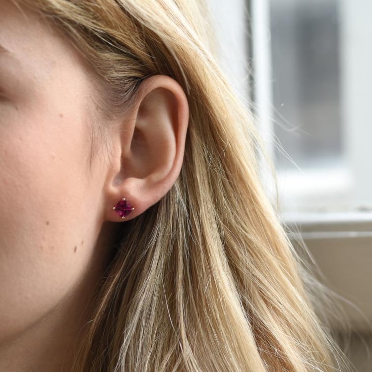 Rubínové náušnice zo zlata 50404