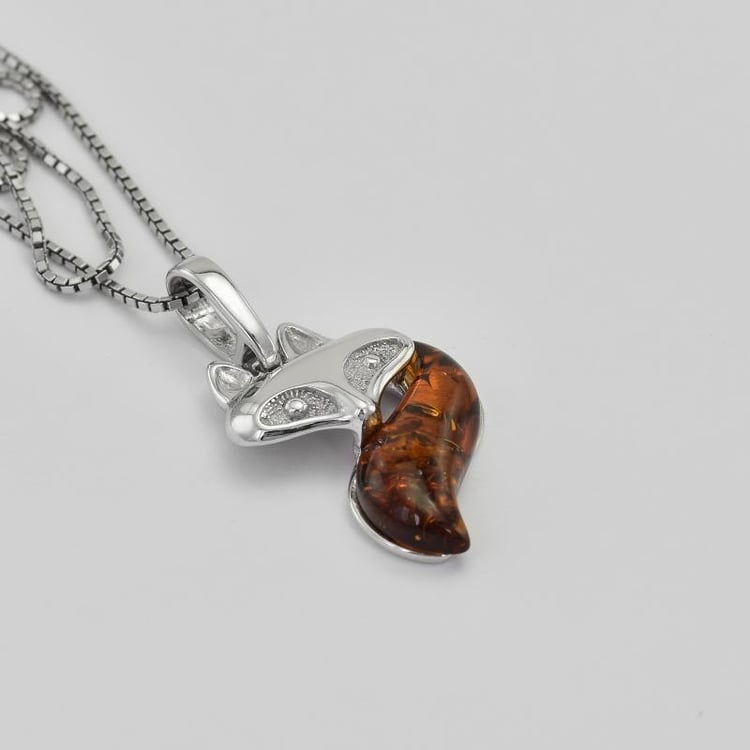 Jantárový prívesok 36913