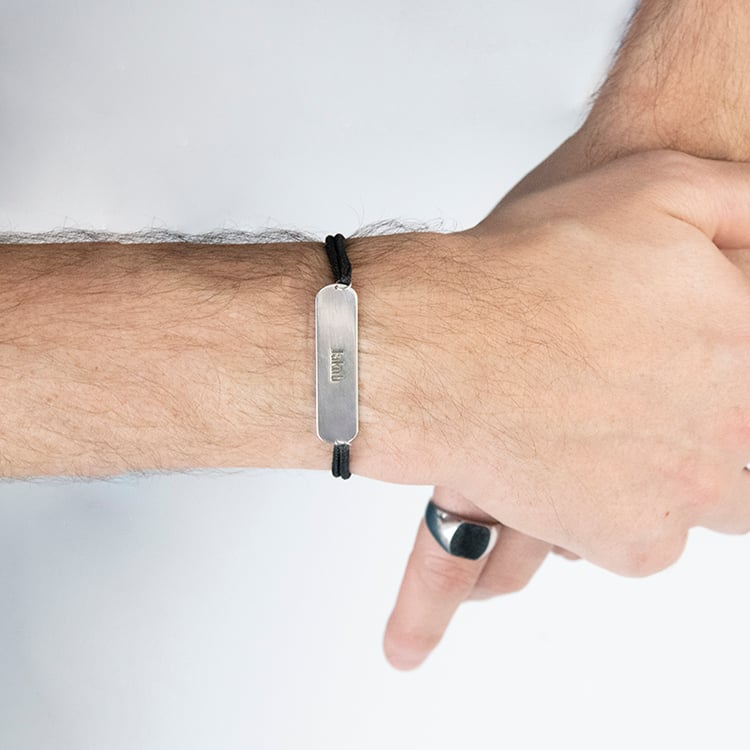 Pánsky povrázkový náramok s gravírom Buster 113172