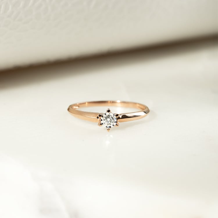 Zásnubný prsteň v štýle solitér s moissanitom Malvina 134083