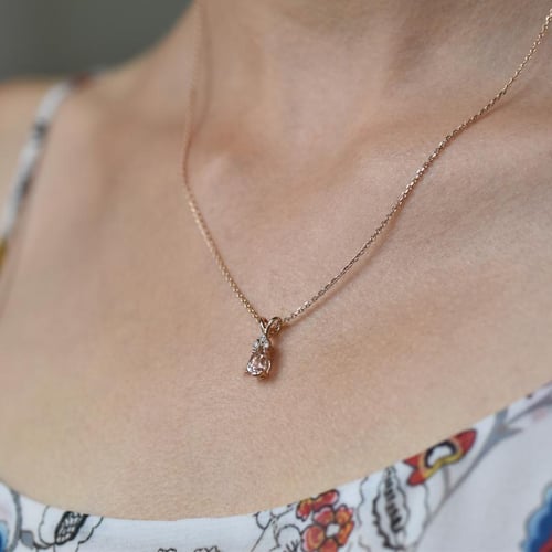 Morganitové slzy v zlatem sete s diamantmi Deuka