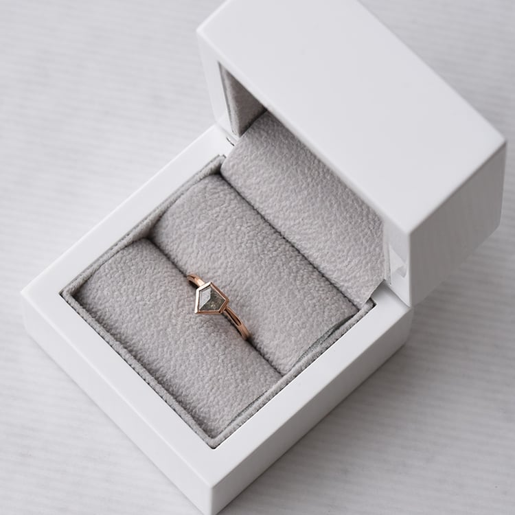 Zlatý prsteň 71672