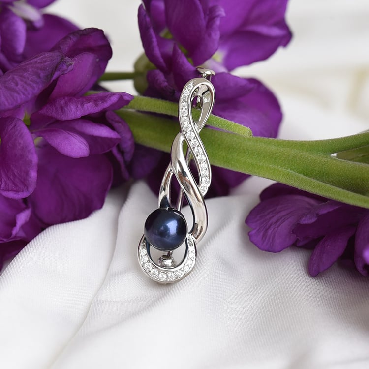 Brošna s čiernou perlou a zirkónmi 83583