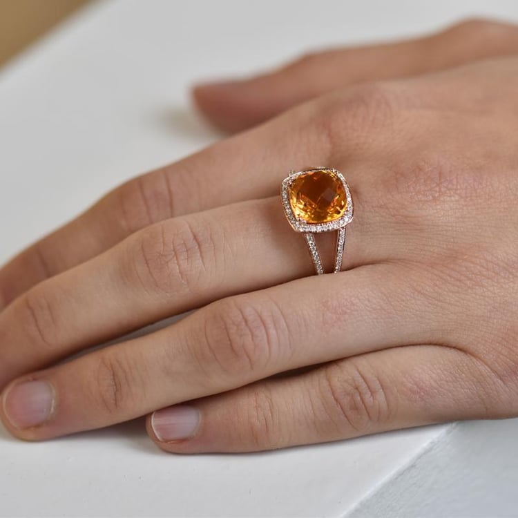 Zlatý prsteň s cushion citrínom 17017