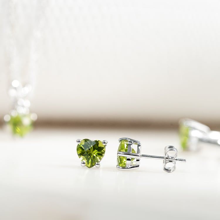 Zlaté náušnice so srdiečkovými olivínmi Hettia 133315