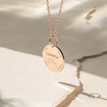 Strieborný novorodenecký prívesok s gravírom vašej voľby Grace