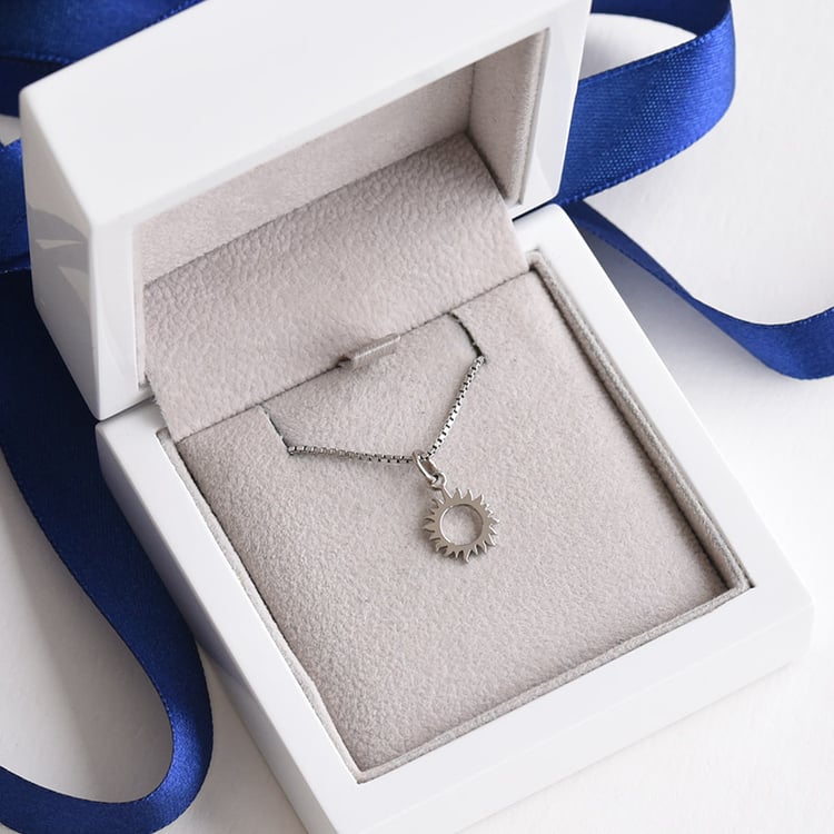 Prívesok v tvare slnka 78142