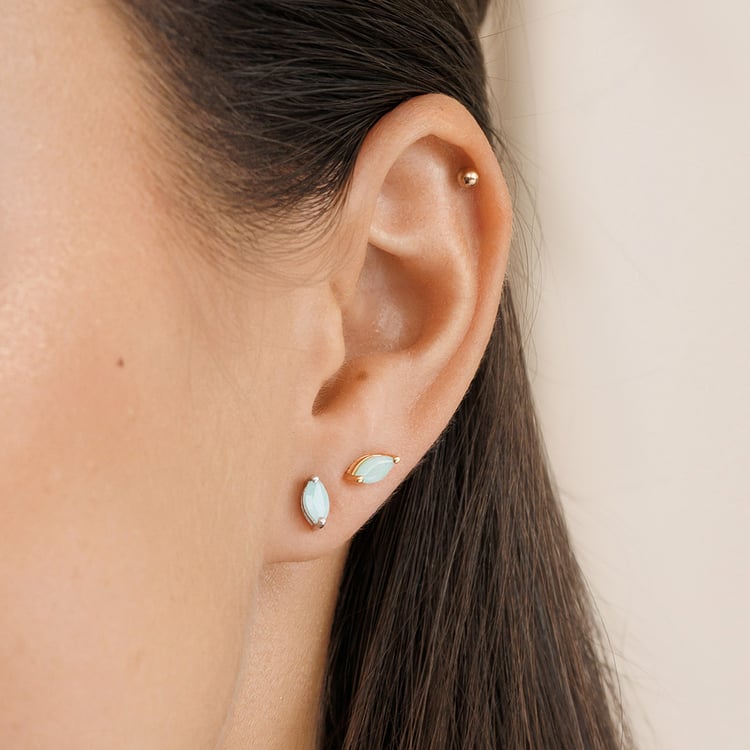 Minimalistické strieborné náušnice so smaragdmi 158413