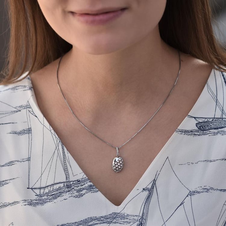 Oválny strieborný prívesok 35726