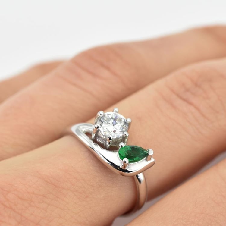 Zlatý drahokamový prsteň 15712