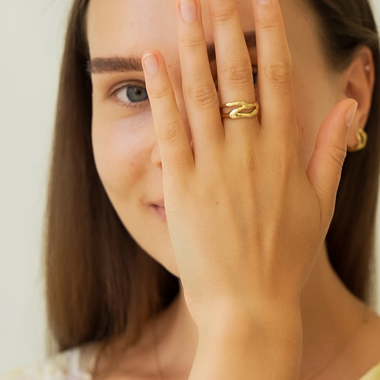 Nepravidelný strieborný prsteň Ivy 144374