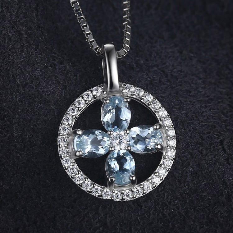 Náhrdelník zo striebra s akvamarínmi 19319