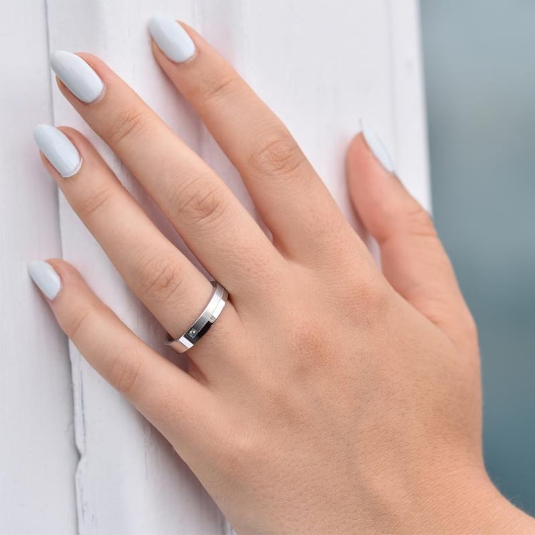 Dámská svadobná obrúčka s diamantom 76421