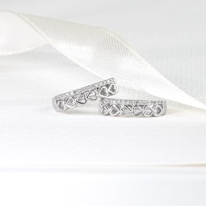 Srdcové kruhové náušnice s lab-grown diamantmi Luba