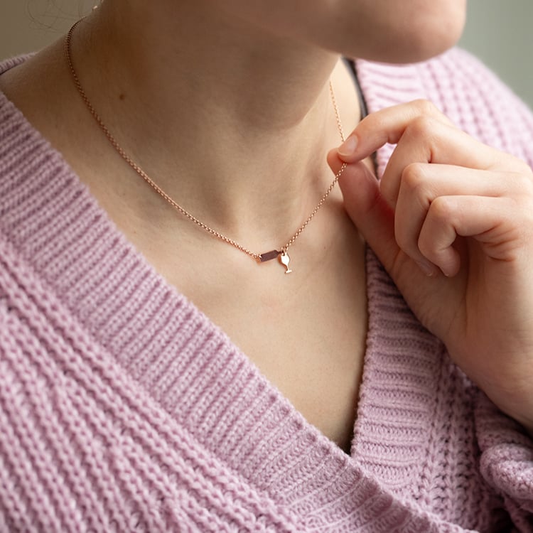 Náhrdelník s fľašou a pohárom vína Uva 135445