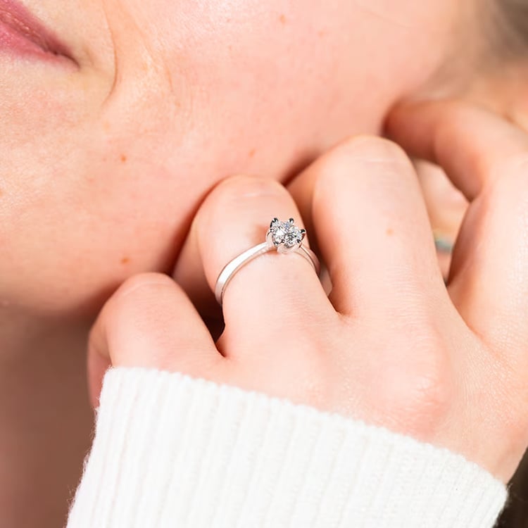 Zásnubný prsteň zo zlata s 0.4ct IGI certifikovaným diamantom Iravan 166119