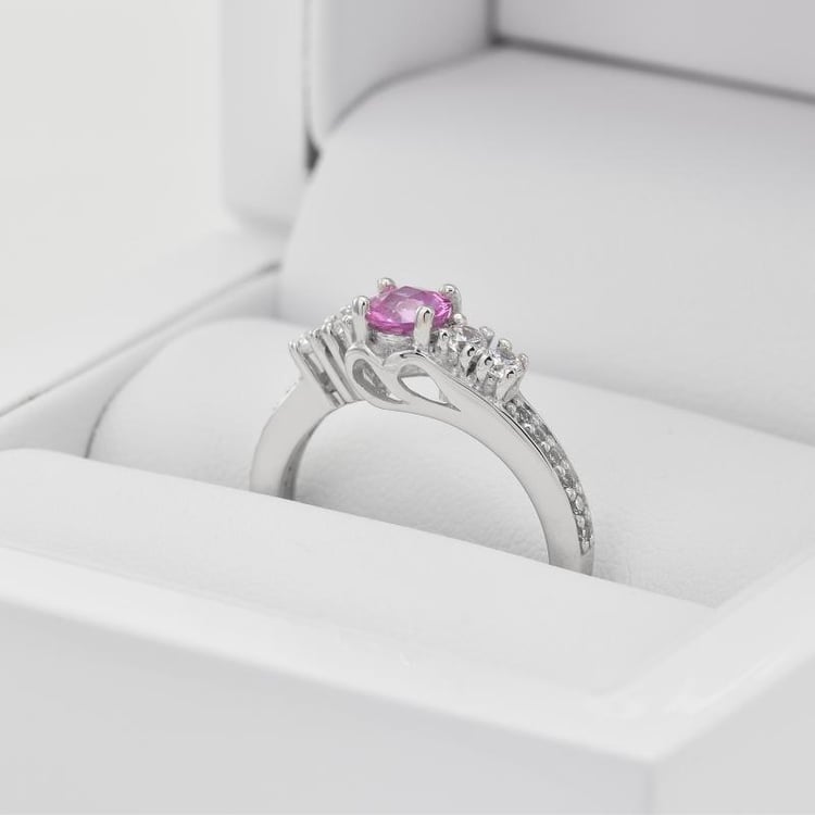 Strieborný prsteň 16512