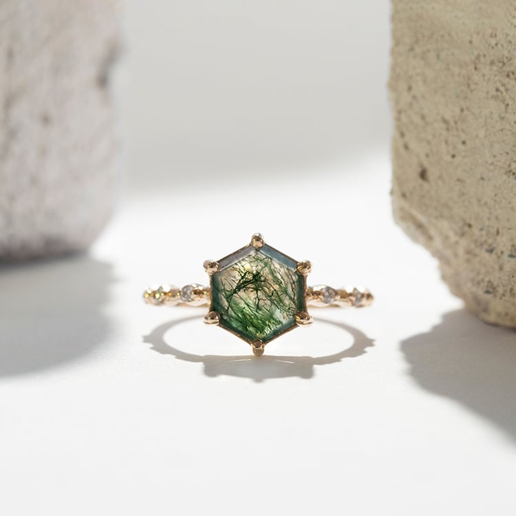 Jedinečný prsteň s machovým achátom Lacy 112218