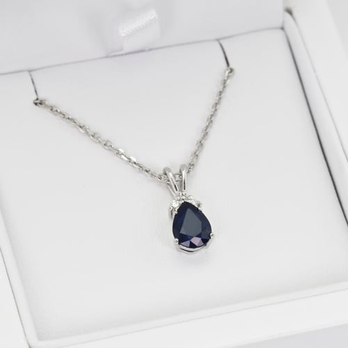 Zlatý prívesok so zafírovou slzou a diamantmi Frida