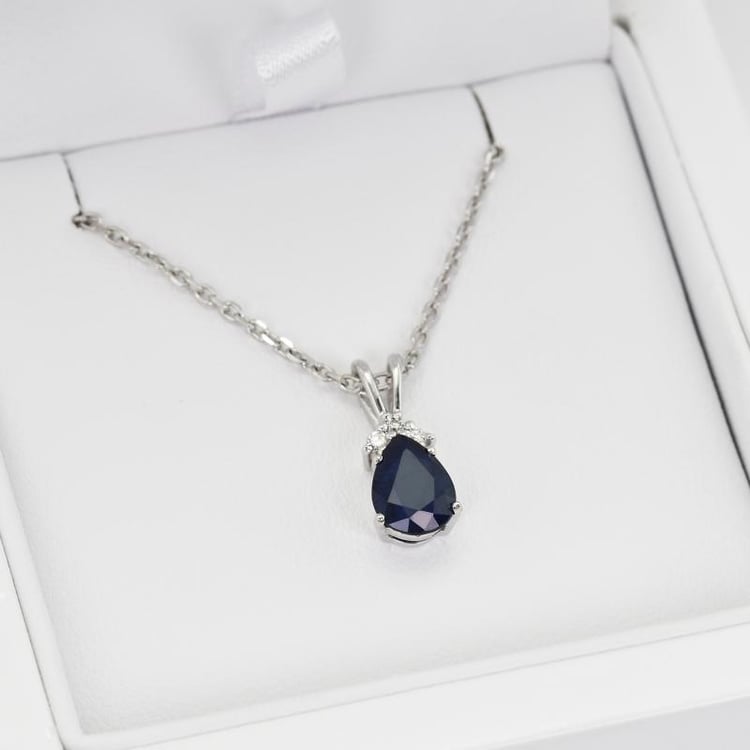 Zlatý náhrdelník so zafírovou slzou 13374