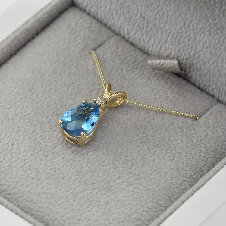 Topásový prívesok 39127