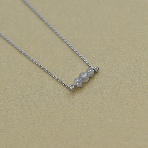 Zlatý choker s diamantovými korálkami Serah