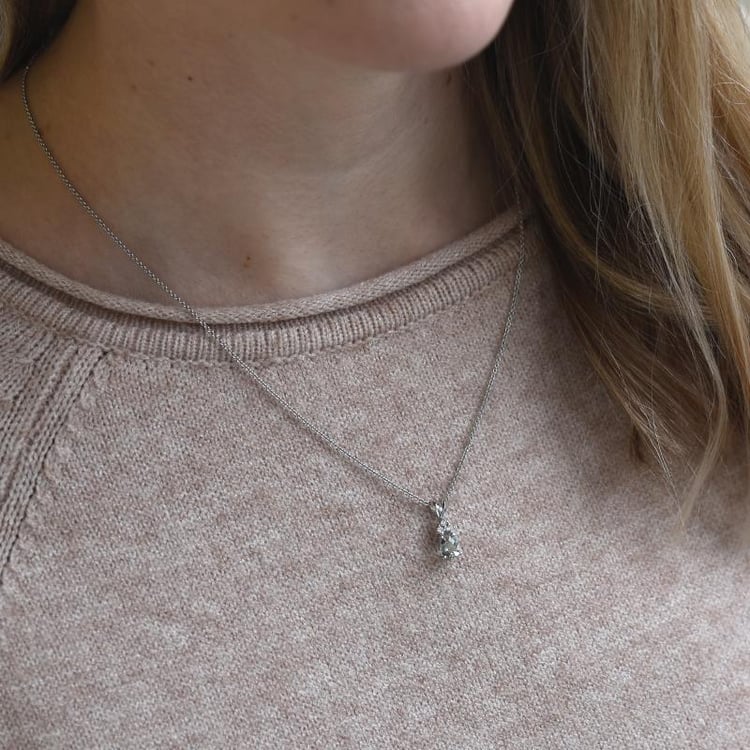 Zlatý náhrdelník s ametystovou slzou 50630