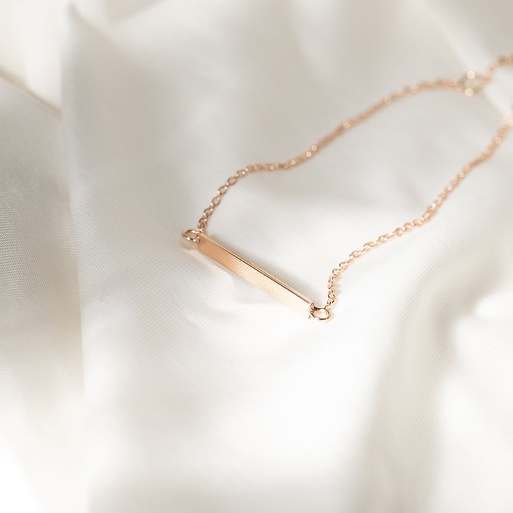 Zlatý minimalistický náramok Barr 135886