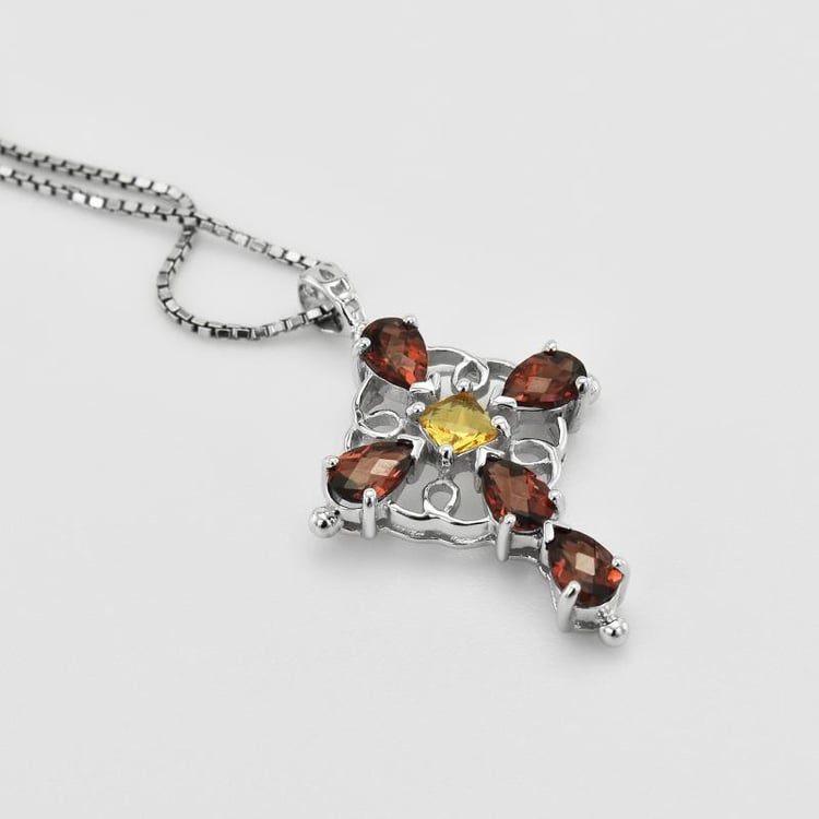 Náhrdelník s granátmi 38161